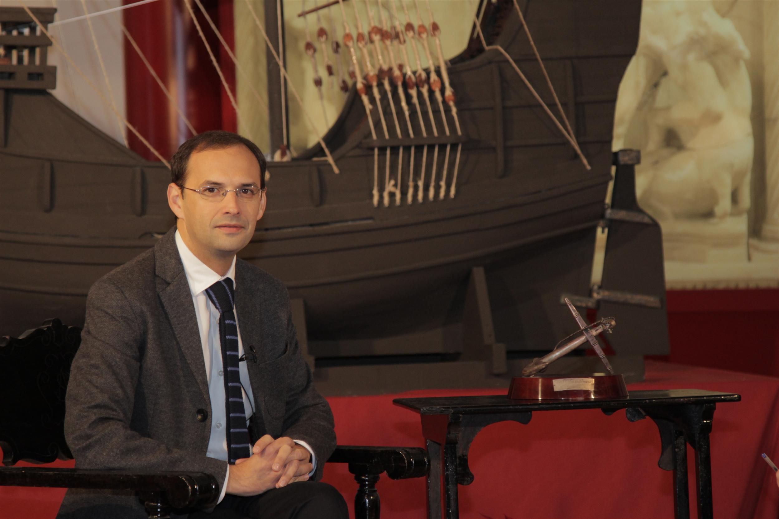 EL ALCALDE REAJUSTA EL GOBIERNO MUNICIPAL EN APLICACIÓN DE LA ESTRATEGIA DUSI